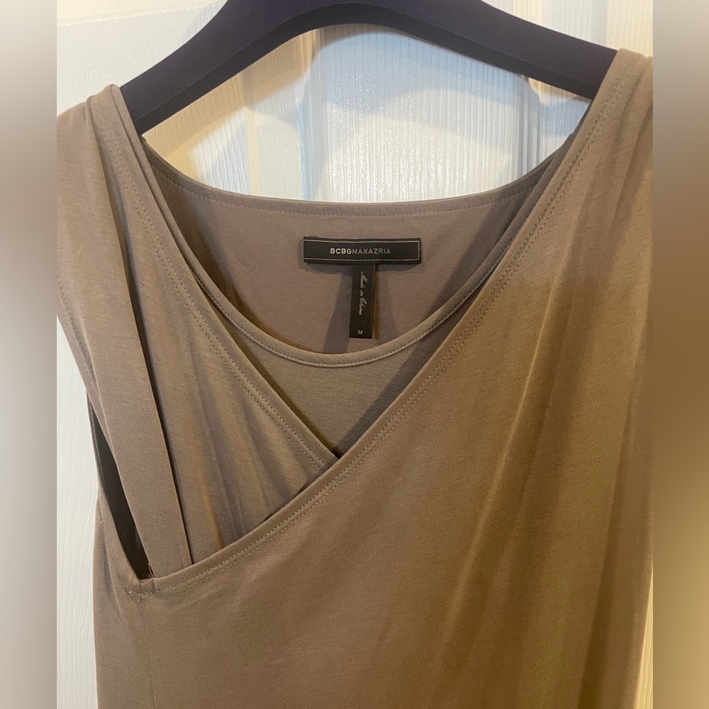 BCBG Maxazria Elegant wrap Sleeveless Taupe Dress medium stretchy